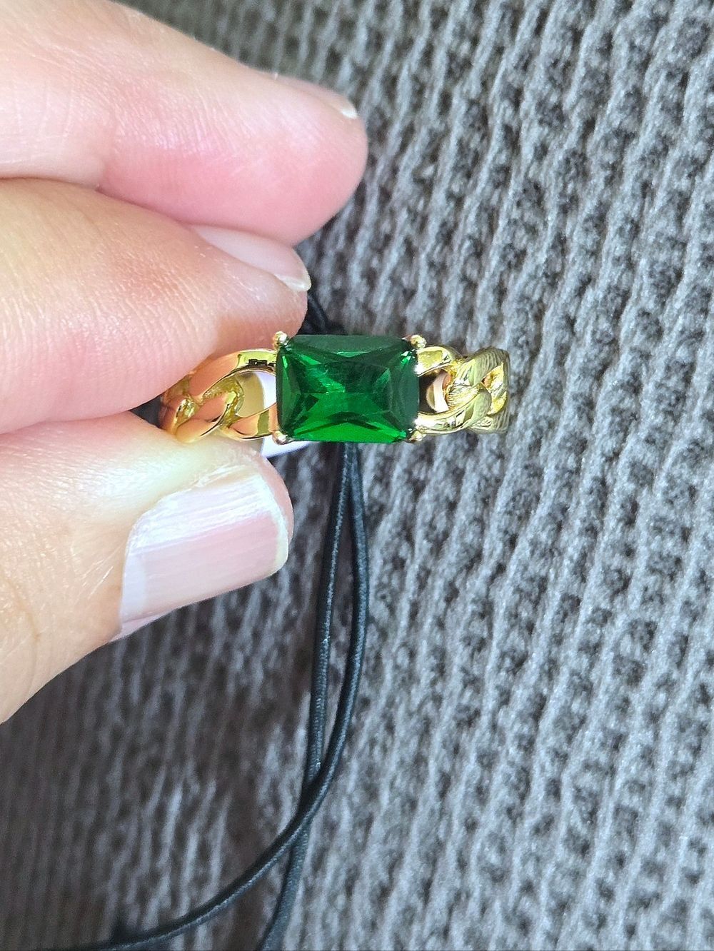✨️HP✨️ Rachel Zoe Gold💛 Chain⛓️ Link Ring💍 With Green Gemstone - NWT - Picture 6 of 16